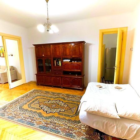 Ultracentral Apartment 4 Rooms - Old City Center -120 Square Meters - Бухарест Екстер'єр фото